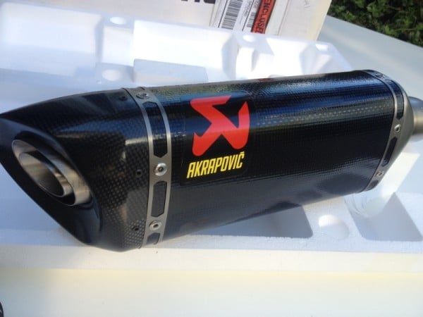 Akrapovic S-Y2SO12-HAPC carbon fiber slipon exhaust 2015 yamaha r3