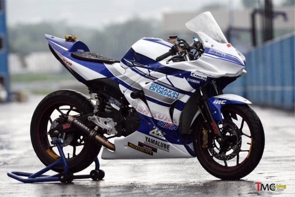 Yamaha-R25-ASEAN-Cup-2014-13-600x400