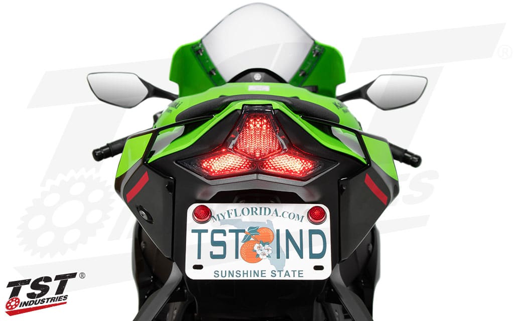 TST PROGRAMMABLE AND SEQUENTIAL LED INTEGRATED TAIL LIGHT