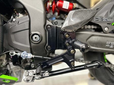 Graves Motorsports Adjustable Rearsets - Ninja ZX-4RR